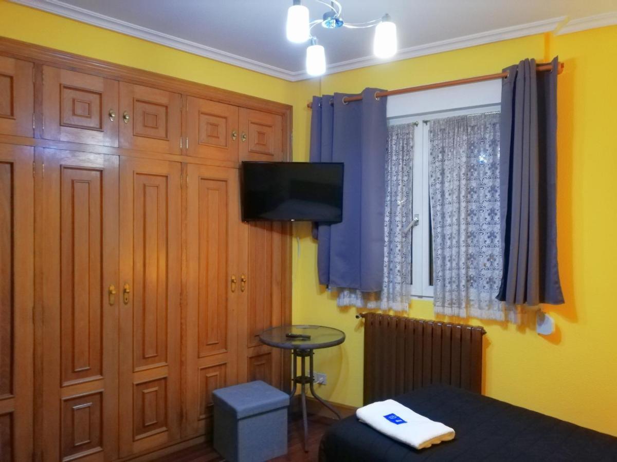 Txoko Maitea Pentsioa Hotel Urnieta Luaran gambar