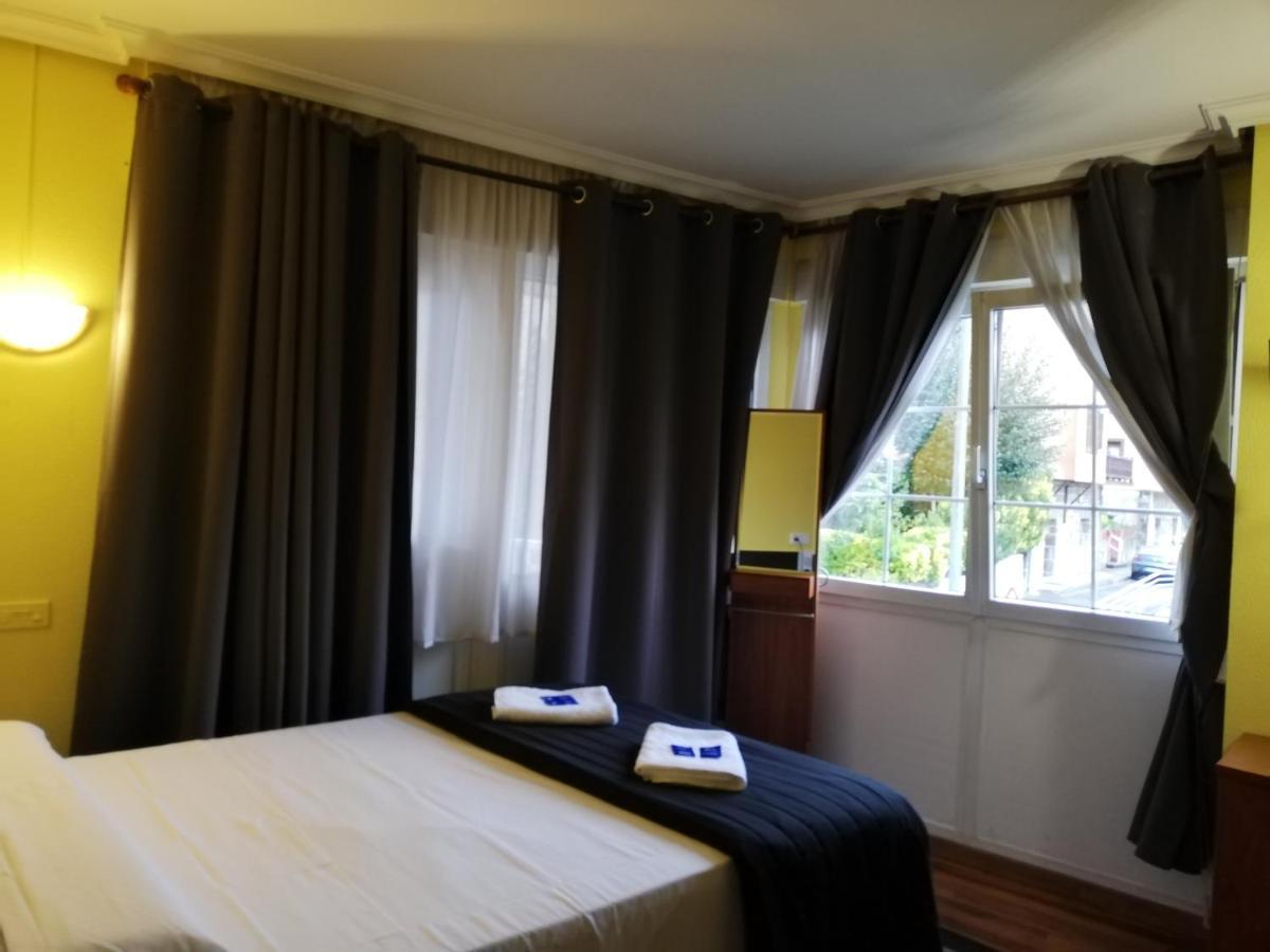 Txoko Maitea Pentsioa Hotel Urnieta Luaran gambar