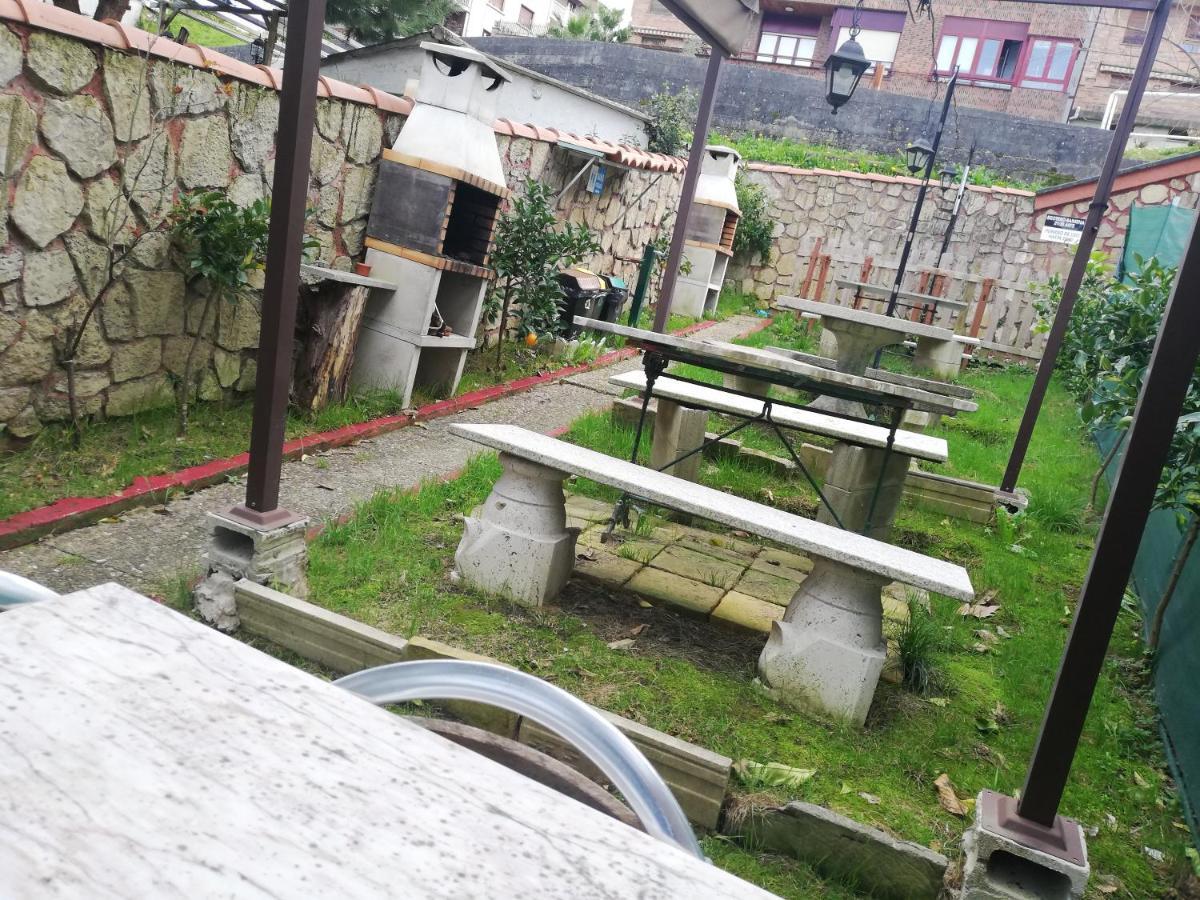 Txoko Maitea Pentsioa Hotel Urnieta Luaran gambar