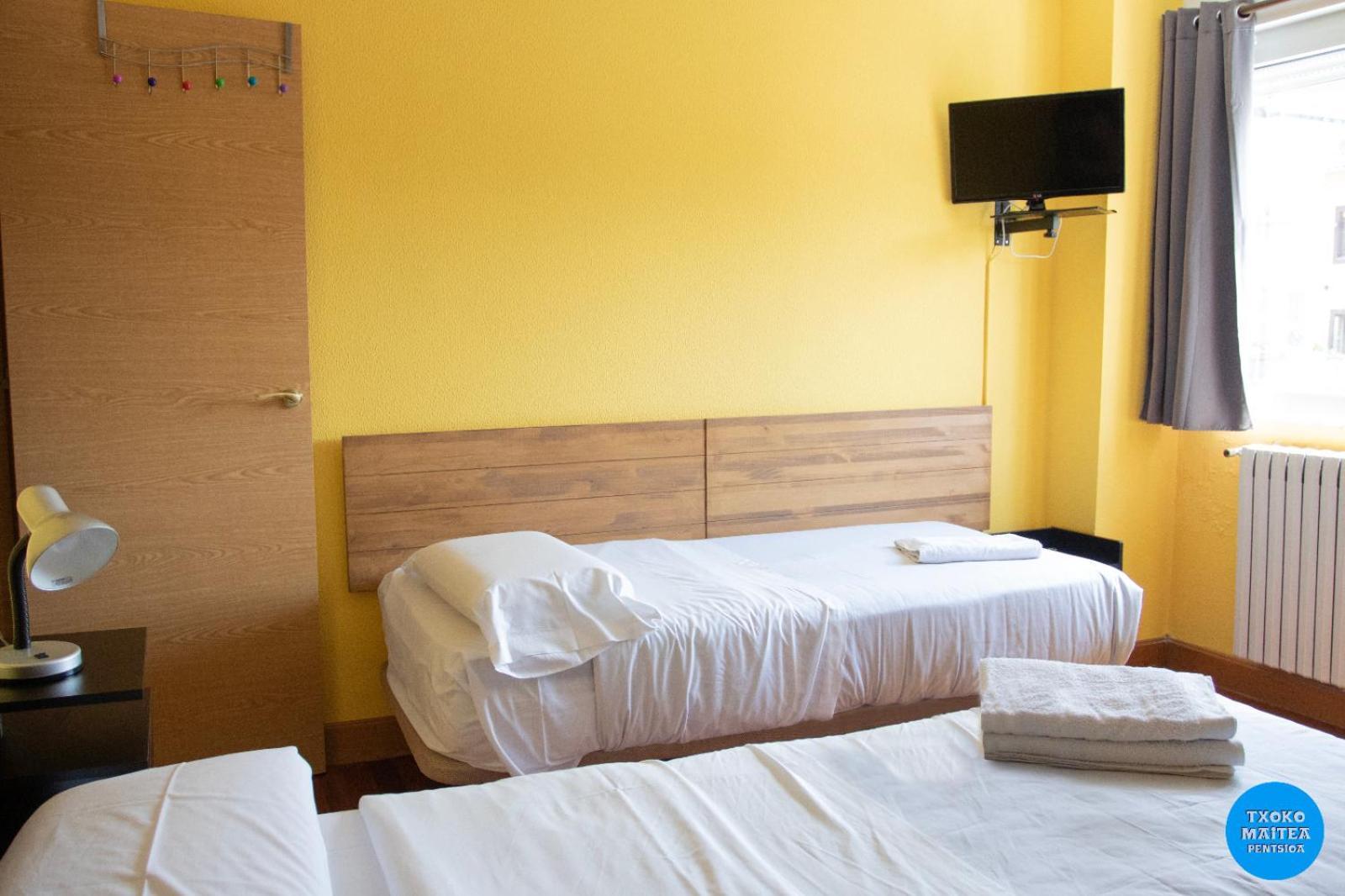 Txoko Maitea Pentsioa Hotel Urnieta Luaran gambar