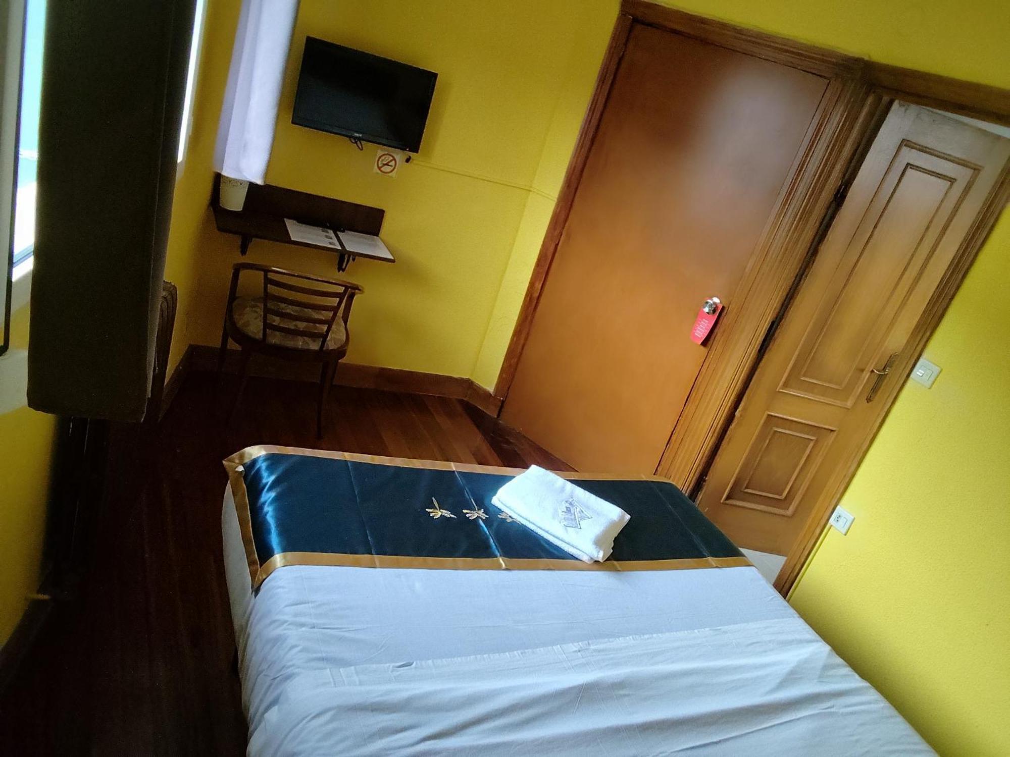 Txoko Maitea Pentsioa Hotel Urnieta Luaran gambar