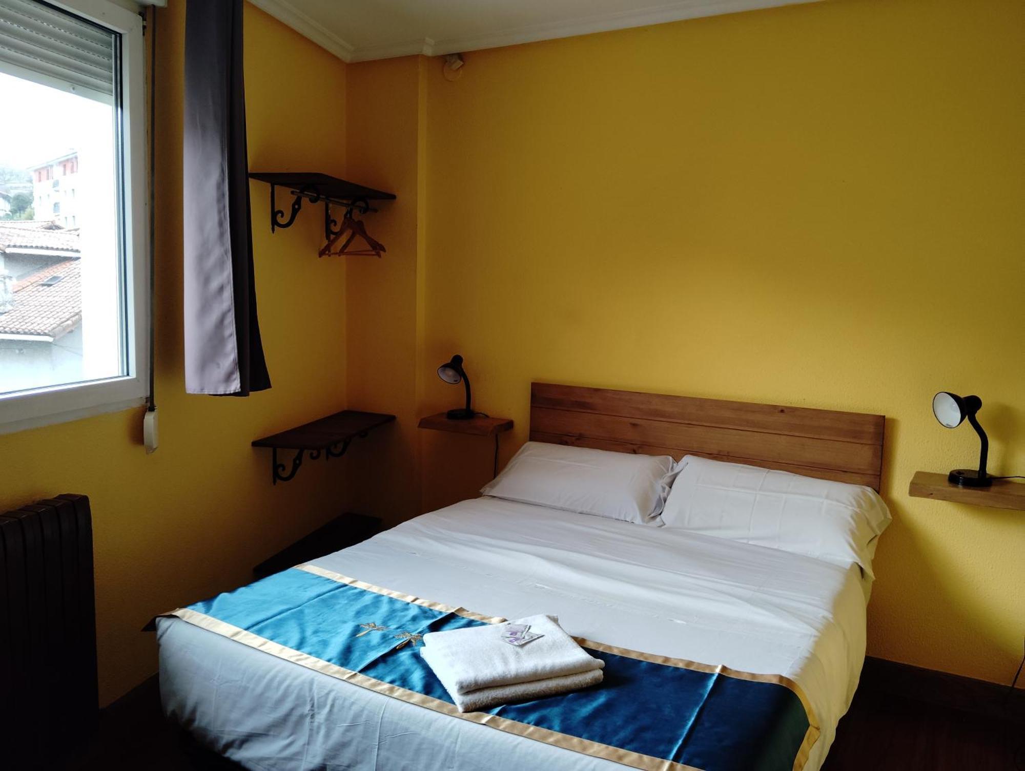 Txoko Maitea Pentsioa Hotel Urnieta Luaran gambar